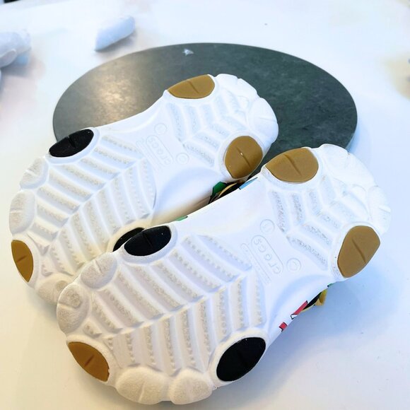 Mickey Mouse Clogs for Kids by Crocs – Mickey & Co. Toddler Size 11 - Picture 9 of 9